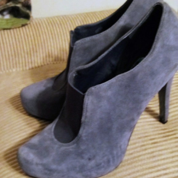 SUEDE HEELS - Picture 2 of 4